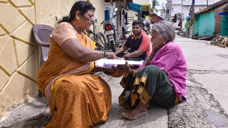 https://www.salarnews.in/public/uploads/images/newsimages/maannewsimage08072026_212721_Karnataka SIR.jpg